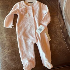 NWT clasix beginnings button sleeper